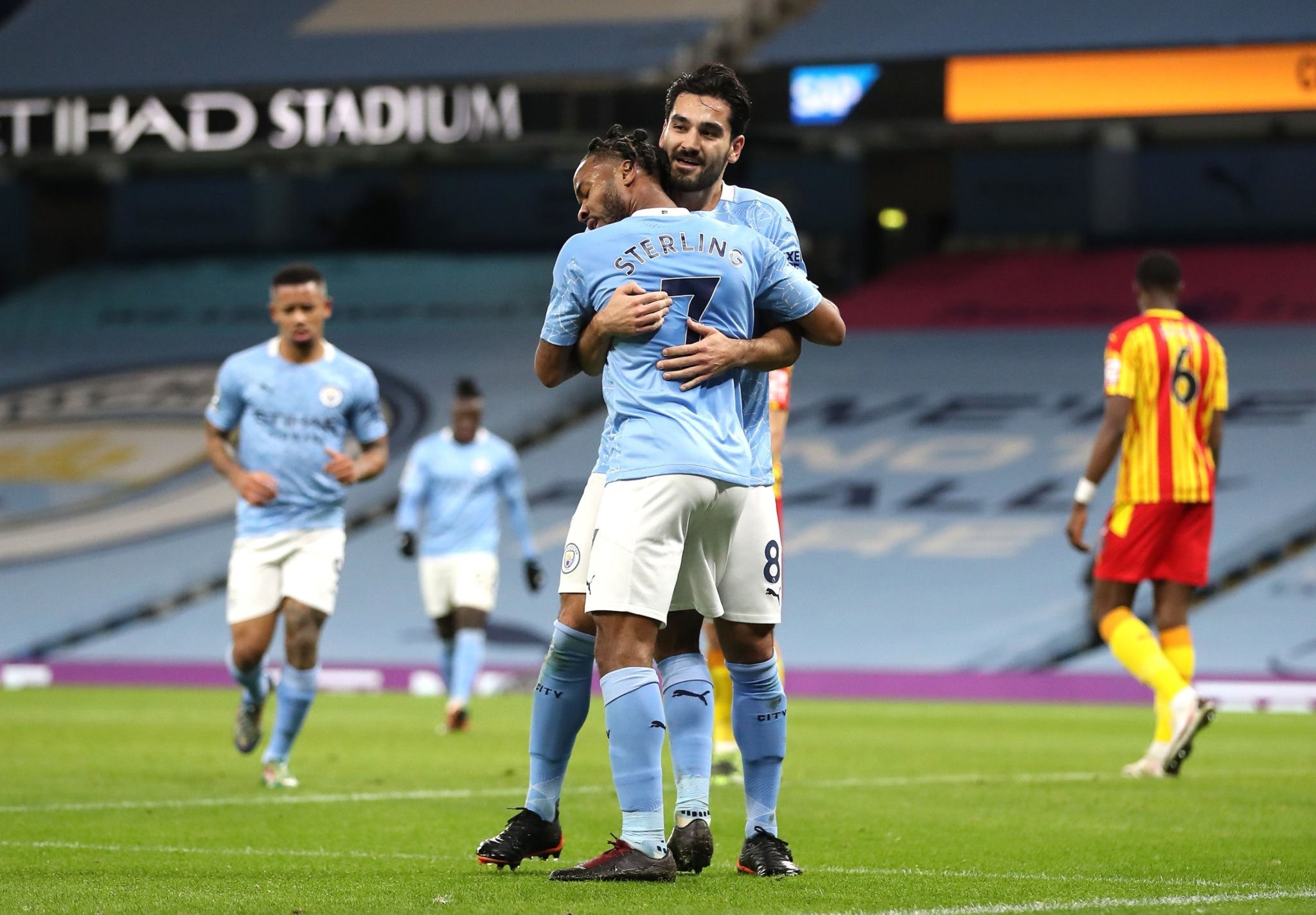 也不失时机 也不失时机